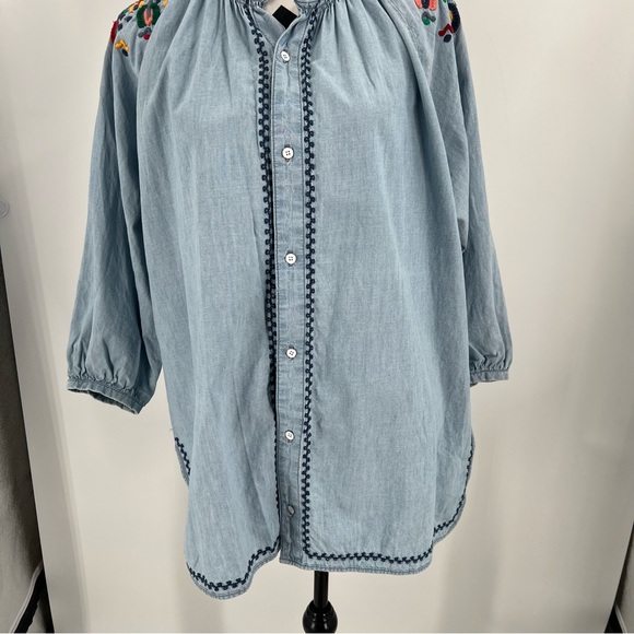 Lucky Brand Embroidered Chambray Button Down Top Size L - Picture 10 of 14